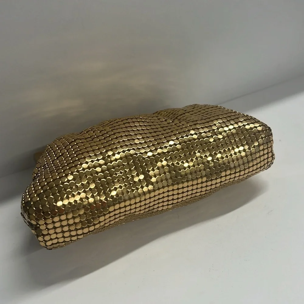 Whiting and Davis Vintage Made in USA Brass Mesh Kisslock Change Purse Wallet
